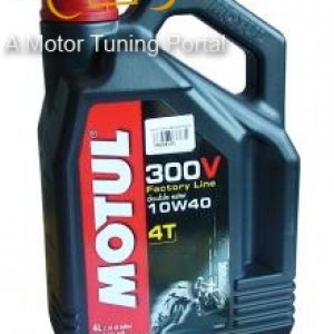 300V 4T  10W40   4 L kép