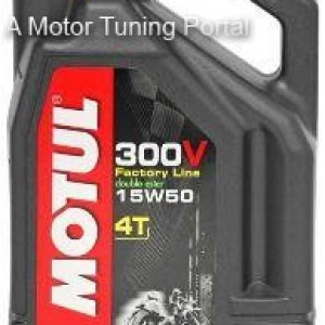 300V 4T  15W40   4 L kép