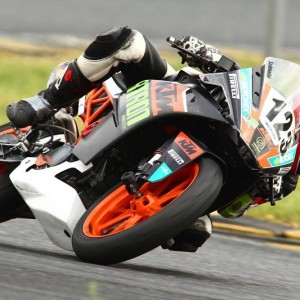 Superbike csapat figyeli a magyar tinit kép